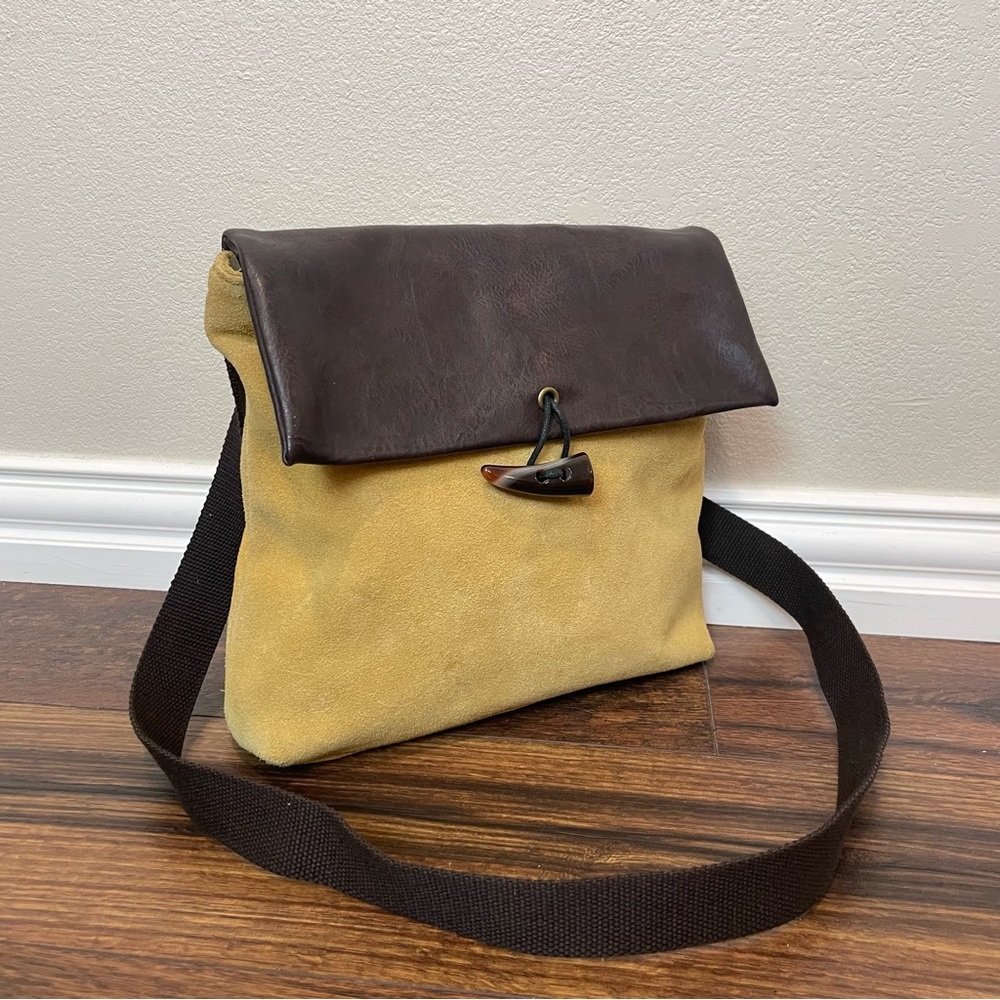 Coldwater Creek Suede Leather Saddle Crossbody Bag Horn Button